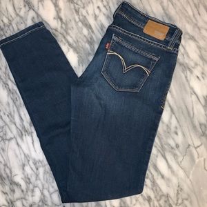 Levi’s curvy skinny jeans